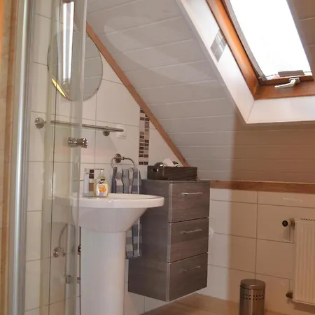 Apartment In Mit Eigenem Balkon